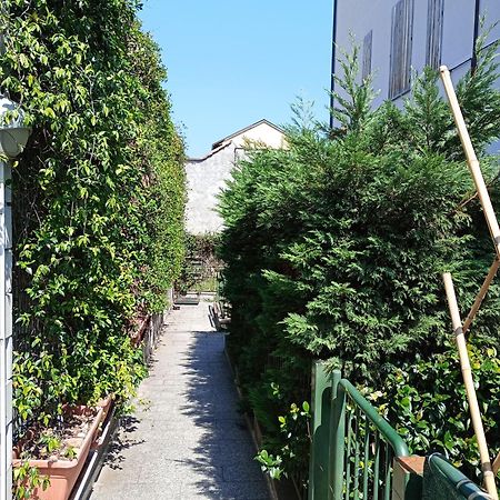 Casa Albertina Grazioso Appartamento Vicino Alla Stazione Monza Esterno foto
