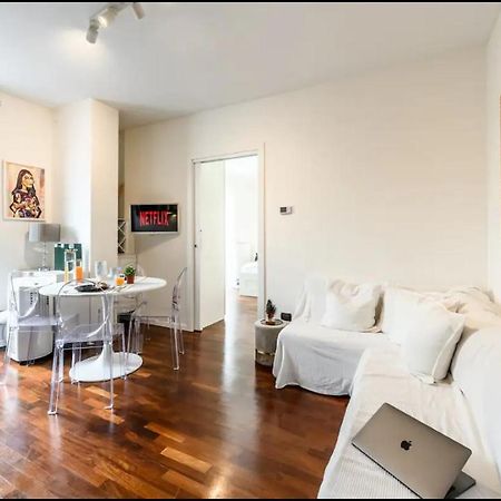 Casa Albertina Grazioso Appartamento Vicino Alla Stazione Monza Esterno foto