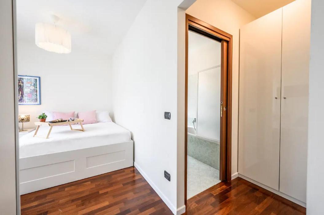 Casa Albertina Grazioso Appartamento Vicino Alla Stazione Monza Esterno foto